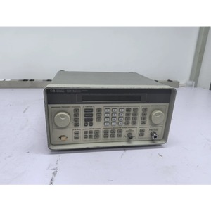 Générateur de signaux HP/Agilent 8647A HP8647A 250kHz-1000MHz d'occasion - Product Image 1