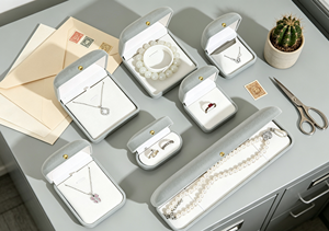 Boîtes à bijoux incurvées haut de gamme faites à la main, écologiques, multi-tailles, avec base en carton, revêtement en velours court gris clair, doublure lisse - Product Image 2