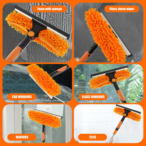 Nettoyeur de panneaux solaires avec perche télescopique en aluminium et raclette pivotante pour le nettoyage des fenêtres, lavage de voitures, lavage à la mousse et chenille - Product Image 3
