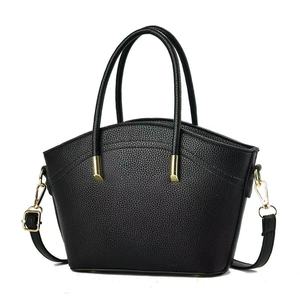 Sac à main carré en PU tendance, grande capacité, couleur unie, motif crocodile, avec fermoir, pour soirée, collection 2025 - Product Image 1