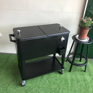 Chariot isotherme vintage en métal de haute qualité 80QT pour boissons d'extérieur avec ouvre-bouteille et palette, idéal pour bière, cola, lait - Product Image 6
