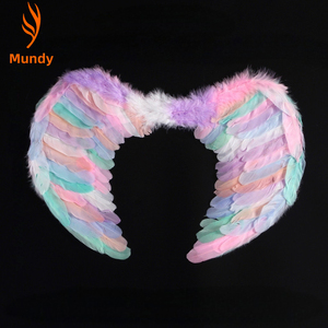 <span class=keywords><strong>Ali</strong></span> d'<span class=keywords><strong>Angelo</strong></span> in Piume Grandi Bianche, Nere e <span class=keywords><strong>Rosse</strong></span> per Decorazioni di Halloween e Feste - Product Image 3