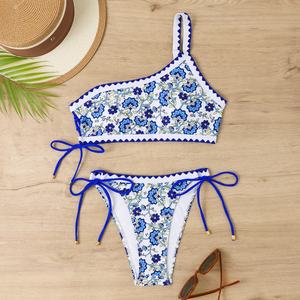 Nuevo Bikini Micro Sexy para Mujer 2025, Tanga con Estampado Floral, Traje de Baño de Dos Piezas con Push-Up y Hombro Descubierto, Ropa de Playa - Product Image 1