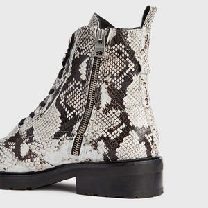 Stivaletti da donna <span class=keywords><strong>con</strong></span> tomaia in pelle di serpente stile Martin <span class=keywords><strong>con</strong></span> Design a cerniera Matel laterale in stile lusso - Product Image 4