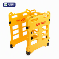 Barrière de sécurité routière pliable en HDPE à 3 sections pour l'entrée des ascenseurs et la protection des piétons