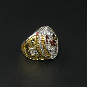 Anillo Chapado en Oro Rosa con Diseño de Corazón de Cristal y Diamantes de Imitación de los Kansas City Chiefs Campeones de 2019, Estilo Hip-Hop, Regalo de Cumpleaños Moderno - Product Image 2