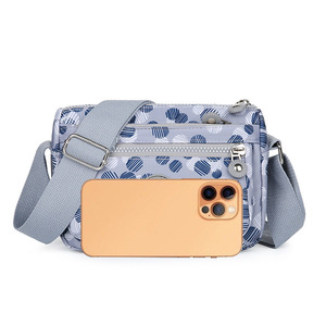 Sac à bandoulière Vintage en Nylon pour femmes, sac à bandoulière personnalisé, sacoche pour dames, vente en gros - Product Image 6