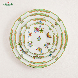 Assiettes en céramique blanches unies avec logo personnalisé, bord festonné, en porcelaine fine, pour cadeau de mariage, vente en gros - Product Image 3