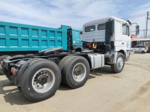 SHACMAN Delong Unidad de tractor 2x8 de alta calidad Nuevos camiones de combustible diésel blancos de alta potencia Fabricado por el proveedor para la venta - Product Image 6