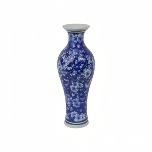 Pot à gingembre décoratif bleu et blanc à motif <span class=keywords><strong>de</strong></span> fleurs <span class=keywords><strong>de</strong></span> prunier avec couvercle, idéal pour le rangement <span class=keywords><strong>de</strong></span> la <span class=keywords><strong>salle</strong></span> <span class=keywords><strong>de</strong></span> <span class=keywords><strong>bain</strong></span> et la décoration intérieure - Product Image 2