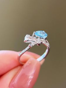 Bague Xinfly en or 18 carats avec nœud en ruban, diamant naturel et aigue-marine, design tendance papillon et goutte d'eau pour mariages, cadeaux et fêtes - Product Image 5