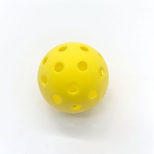Chifory Sports Alta calidad 26/40 agujeros Molde de inyección de plástico Rendimiento Pickleball al aire libre para entretenimiento Pickleball Balls - Product Image 1