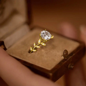 Anello con Design a Foglia di Alloro, Stile Naturale per Donne - Product Image 3