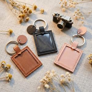 PU Leather Embossed Soft High Quality Cute Minimalist Photo Key Chain Mini Couple <b>Anime</b> Celebrity Photo Storage Holder Pendant - Product Image 2