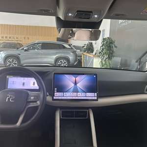 USD 2025 BYD YUAN UP 401KM BEYOND EDITION SUV de 5 Puertas y 5 Asientos, Eléctrico Puro, Equipamiento Completo, 2WD para Uso Personal, Rosa sobre Blanco - Product Image 4