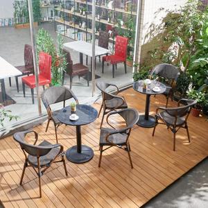 Chaise <span class=keywords><strong>de</strong></span> <span class=keywords><strong>bistrot</strong></span> en rotin d'extérieur, chaise <span class=keywords><strong>de</strong></span> salle à manger en osier pour usage commercial, ensemble table <span class=keywords><strong>de</strong></span> <span class=keywords><strong>bistrot</strong></span> avec plateau rond en marbre pour jardin et café - Product Image 4