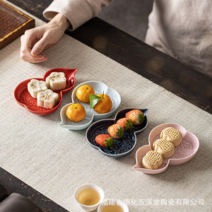 Plato de cerámica con forma de calabaza estilo chino, de porcelana, de forma irregular, para servir té, aperitivos o como ofrenda para Buda. - Product Image 3