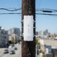 Ubiquiti AF-5XHD Réseau sans fil Gigabit, transmission haut débit, antenne longue portée vendue séparément