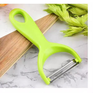 Pelador de Frutas y Verduras Universea BH-8, Manual, de Acero Inoxidable y Plástico PP, con Mango en Forma de Y, Apto para Lavavajillas, 31g - Product Image 4