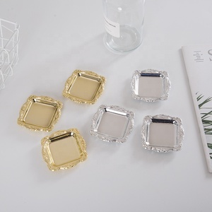 Accessoires <span class=keywords><strong>de</strong></span> cuisine pour <span class=keywords><strong>maison</strong></span> <span class=keywords><strong>de</strong></span> poupée Plateau <span class=keywords><strong>de</strong></span> placage en plastique Plateau carré en argent Petits accessoires <span class=keywords><strong>de</strong></span> cuisine petit plateau - Product Image 3