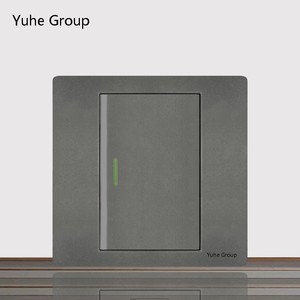 Interruptor de Pared con Panel Táctil Estándar Europeo Italiano, Tipo Botón, con Enchufe de 10A, Compatible con Aplicaciones Smart Living - Product Image 1