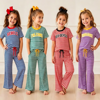 Ensemble assorti rayé pour enfants, haut à manches courtes avec impression de lettres personnalisées, pantalon large, tenue de jour de match pour enfants
