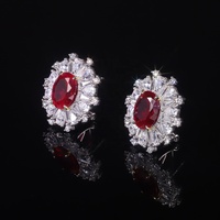 AE052 Bleibende exquisite Vintage Oval schliff 8x10MM Pigeon Blood Lab Grown Ruby Sterling Silber Blume Zirkon Ohr stecker