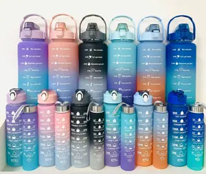 مجموعة زجاجات بلاستيكية بسعة كبيرة 2.2 لتر 3 مجموعة زجاجة ماء مع علامة الوقت