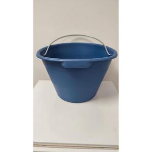 Cubo de construcción FT SPA con mango azul, modelo 55602 - Product Image 1