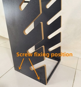 Hot Bán Thể Thao Hiện Đại Cửa Hàng Thiết Bị Hiển Thị Giá Đứng Chủ Kim Loại Gỗ Giá Cho Ván Trượt Trượt Tuyết Hội Đồng Quản Trị Kid Của Điện Xe Tay Ga - Product Image 4