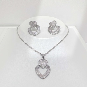 Ensemble de bijoux de mariée de luxe en argent sterling 925 plaqué or, collier et boucles d'oreilles, style vintage, pour femme, motif cœur. - Product Image 4