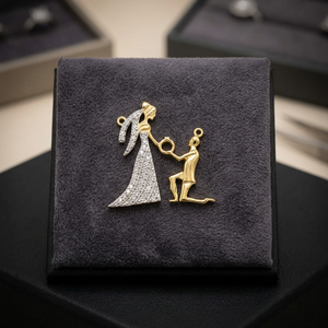 Pendentif Romantique pour Amoureux, Style Indien, Or 18K, Sertissage Pavé de Diamants, Thème Fiançailles, Bijou Unisexe - Product Image 1