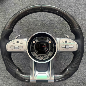 Volant de voiture en fibre de carbone pour <span class=keywords><strong>Mercedes</strong></span> Benz C200 C300 E200 E300 <span class=keywords><strong>GLC</strong></span> CLS, cuir perforé personnalisé, <span class=keywords><strong>prix</strong></span> de gros - Product Image 4