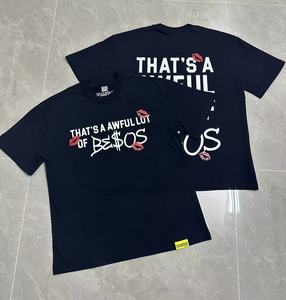 เสื้อยืดกันไอไซรัปของผู้ชายยี่ห้อดังพิมพ์ลายคลาสสิกแบบสแกนได้เสื้อแขนสั้นสำหรับผู้ชาย - Product Image 1