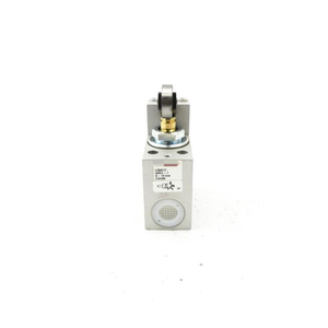 Nuevo PLC Original I/30017 WRV-1 para Automatización Industrial, Controlador PLC I/30017 WRV-1, Nuevo y Original, Disponible - Product Image 1