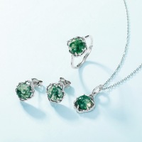 Ensemble de bijoux en agate verte naturelle ronde avec monture torsadée irrégulière en argent S925, comprenant des clous d'oreilles et une bague réglable à anse fendue