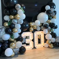Vente en gros de petites LED personnalisées Lettres de chapiteau à piles numérotées 3D pour décoration de fête d'anniversaire de mariage