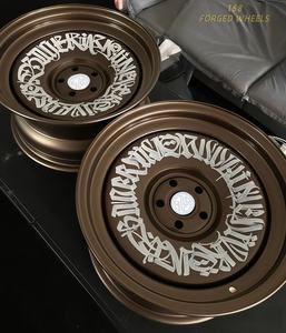 168 Moyeu de roue caractéristique de Brother peint à la main en bronze personnalisé avec graffiti floral blanc pour Toyota 86 Lynk & Co 03 Volkswagen - Product Image 4