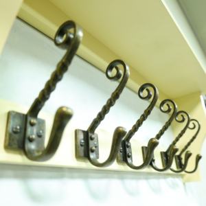 Organisateur de rangement mural moderne pour la maison, porte-manteau avec 6 crochets pour salle de bain, cuisine, armoire, étagère de présentation robuste - Product Image 2