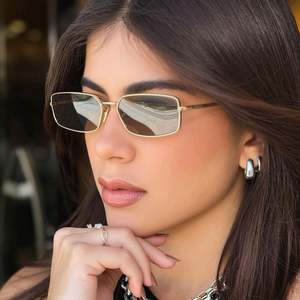 Lunettes de soleil punk rectangulaires en métal style rétro 2025, protection UV400, petite monture carrée, pour femmes et hommes - Product Image 3