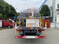 Camion de lutte contre l'incendie Dongfeng D9, camion-citerne à eau, canon à eau diesel 4x2, moteur 4-6L, zone de pulvérisation