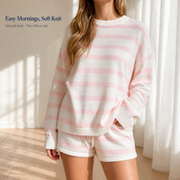 Ensemble décontracté deux pièces en maille à manches longues pour femme, rayé noir, collection printemps-été VELAN (vente en gros)
