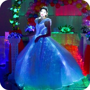 Robe de mariée lumineuse, robe de mariée qui brille dans le noir, robes de mariée, fibre optique lumineuse, robe de mariée noble - Product Image 1