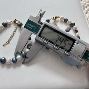 Pulsera de perlas barrocas naturales de alta calidad con cierre chapado en oro PVD de acero inoxidable 316L resistente al agua, Perla Barroca de 7 mm - Product Image 5