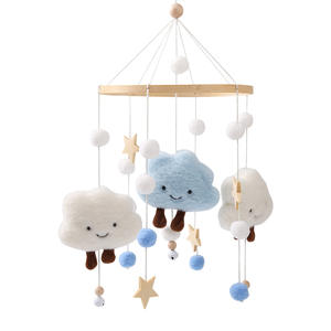 Ins berceau de bébé pendentif sensoriel jouets de dentition berceau mobile jouet décor de pépinière lit bébé enfants en peluche <span class=keywords><strong>bois</strong></span> suspendus jouets pour bébé tapis de gymnastique - Product Image 6