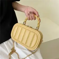 2021 한국어 Fnew 패션 상자 휴대용 저녁 식사 드레스 가방 여성 가방 체인 대각선 가방 핸드백 선물