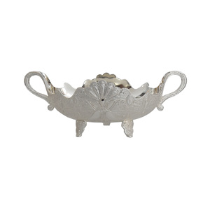 Plateau de service à fruits en métal plaqué or Casa India pour mariage avec poignée - Product Image 4