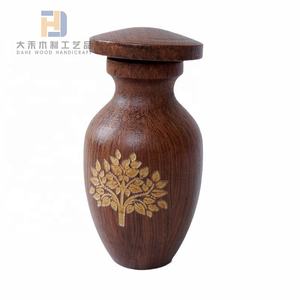 Urnes pour animaux de compagnie en bois de hêtre brun avec arbre de vie gravé au laser Pot d'urnes funéraires en bois personnalisé pour les cendres <span class=keywords><strong>des</strong></span> <span class=keywords><strong>chiens</strong></span> de chats pour la mémoire - Product Image 6