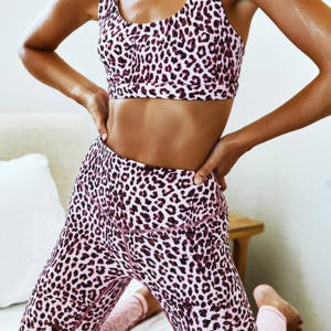 <span class=keywords><strong>2025</strong></span> Sublimation Leopard Cross Strappy Yogawear Mädchen Yoga BH & High Waist Lift Butt Leggings - Product Image 1