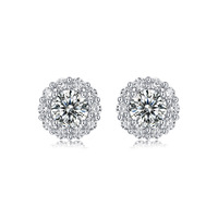 Anting-anting stud perak S925 dengan batu moissanite bulat bertahtakan berlian, desain liontin bunga untuk wanita